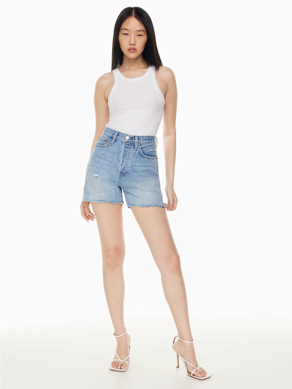 Aritzia Denim Forum The Yoko Mid Thigh Denim Short Size 25 Cut Offs Medium Wash